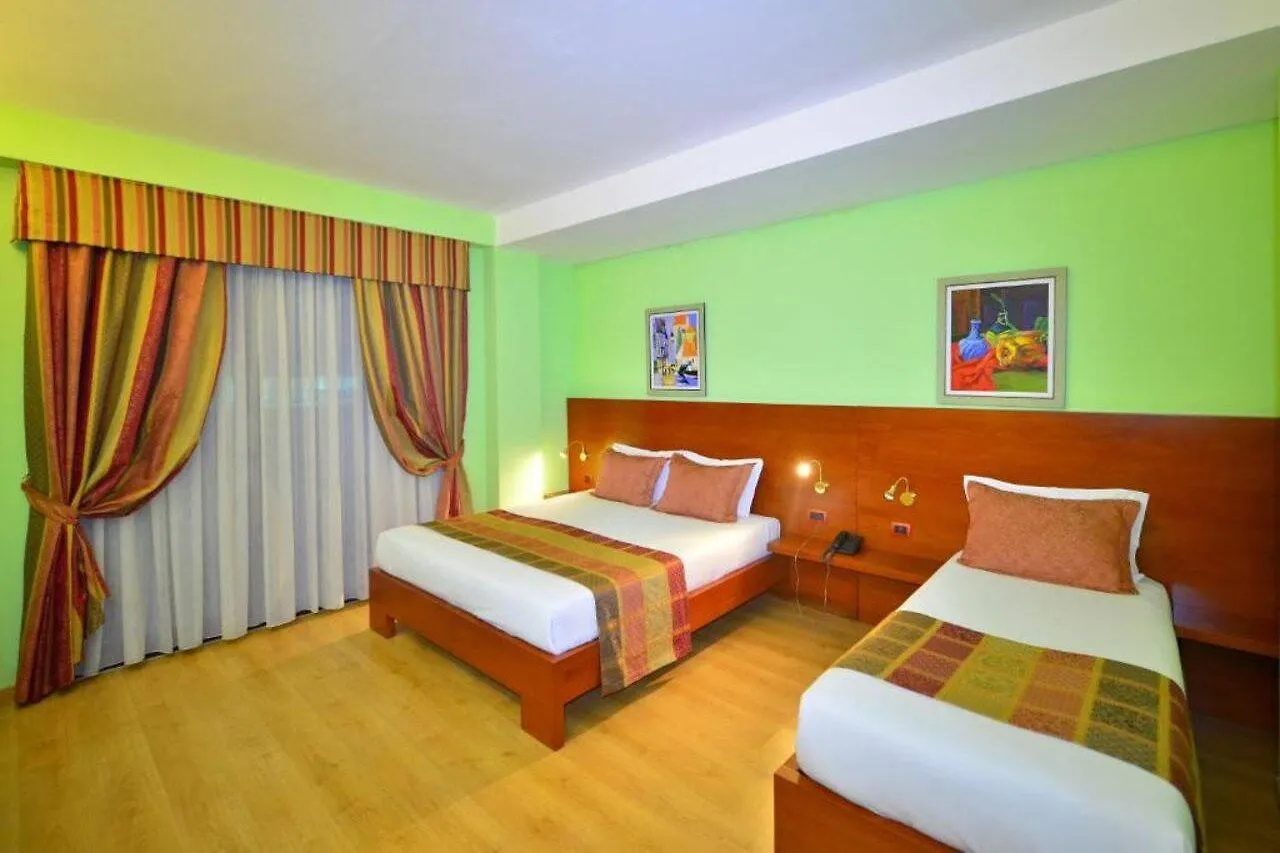 Te Stela Resort & Spa Yrsheku